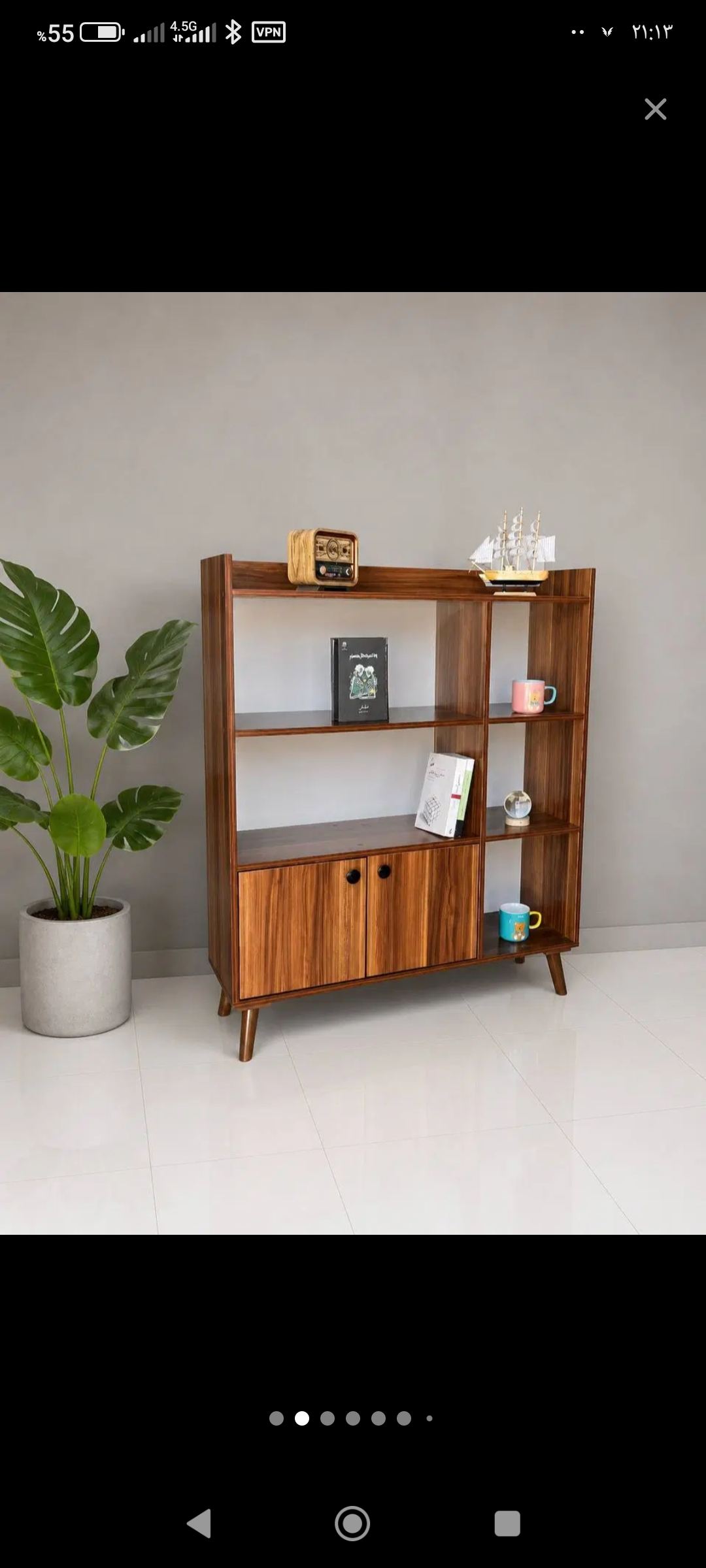 کتابخانه گالری چوب کرمی مدل B-LOFT با کمد درب‌دار و طبقات کاربردی
